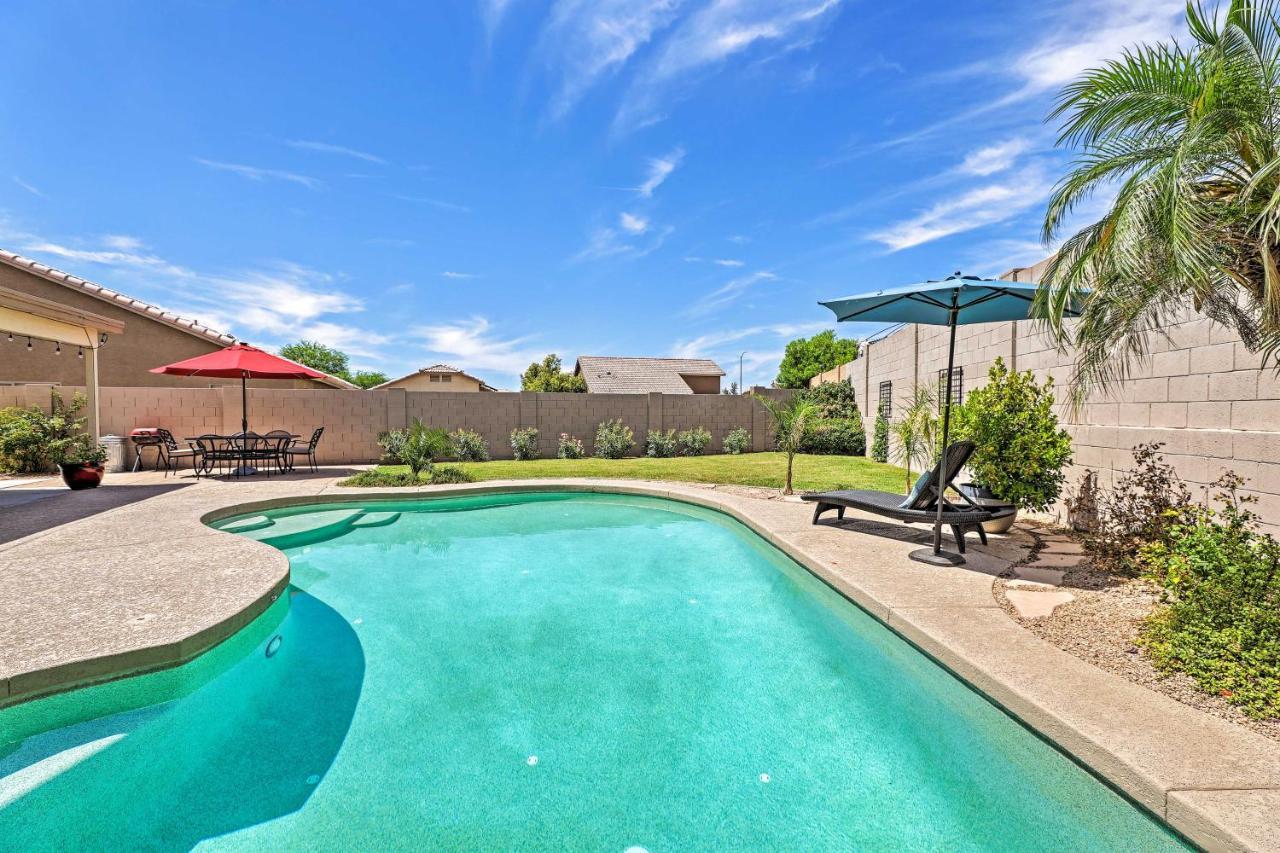 Holiday home Spacious Phoenix-area Escape With Pool And Hot Tub Avondale