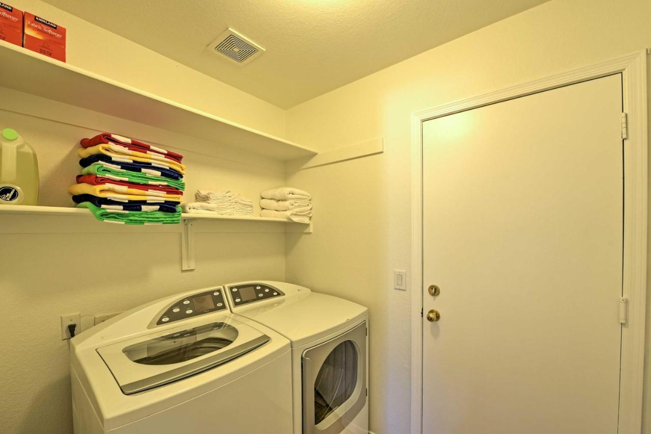 Spacious Phoenix-area Escape With Pool And Hot Tub *