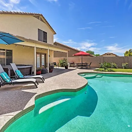 Spacious Phoenix-Area Escape With Pool And Hot Tub Avondale Exterior foto
