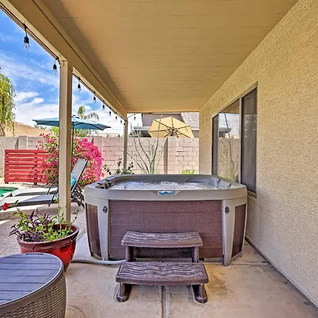 Spacious Phoenix-Area Escape With Pool And Hot Tub Avondale Exterior foto