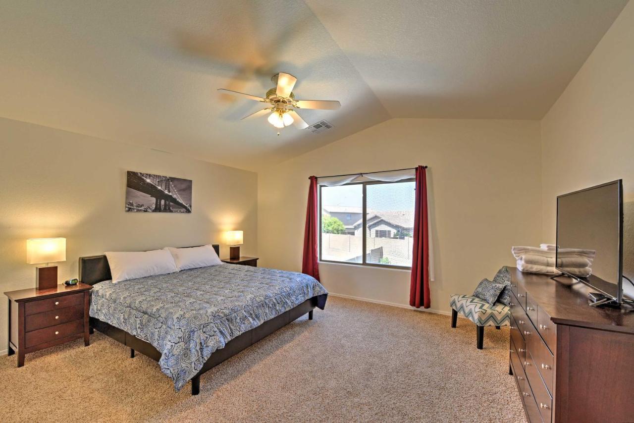 Сasa de vacaciones Spacious Phoenix-area Escape With Pool And Hot Tub