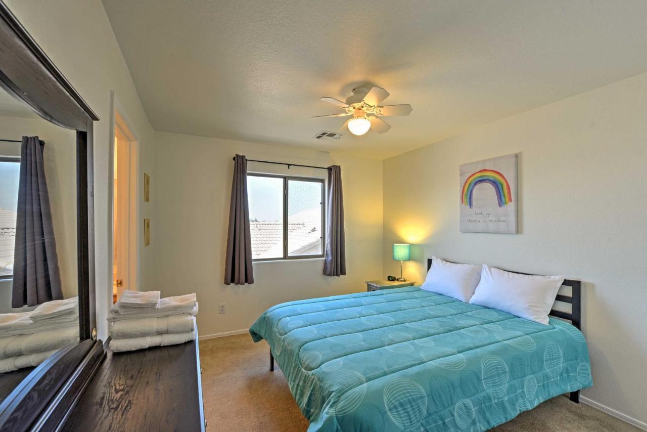 Сasa de vacaciones Spacious Phoenix-area Escape With Pool And Hot Tub *